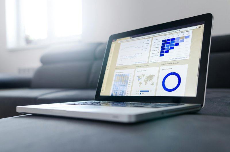 dashboards-reporting — image_text image [pexels]