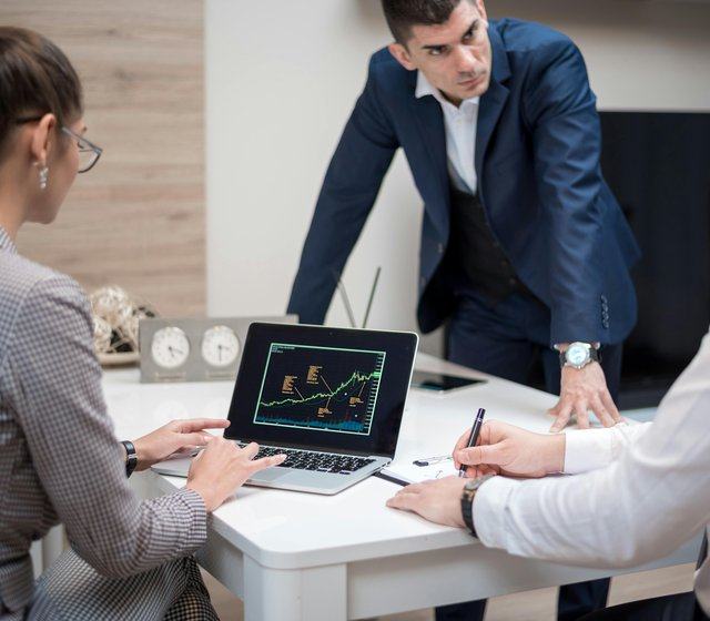 growth-and-innovation-strategy — cta_image image — pexels:growth planning market analysis executive discussi